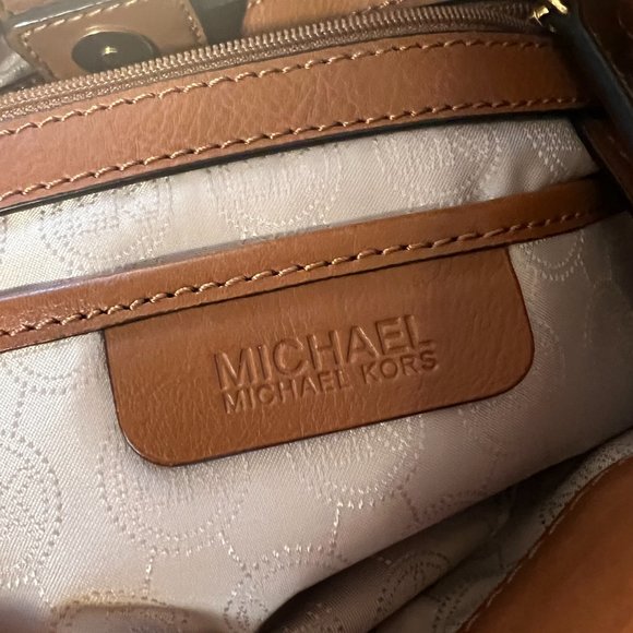 Michael Kors Tote Bag - Picture 6 of 10